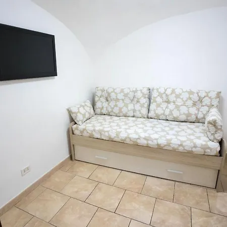 Domus Dei Gemelli Apartment Naples Exterior photo